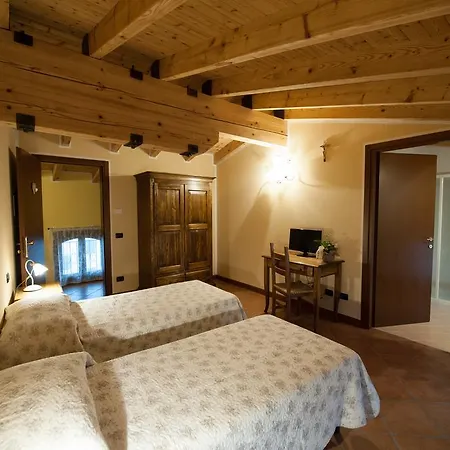Farm stay Agriturismo Corte Galvani *